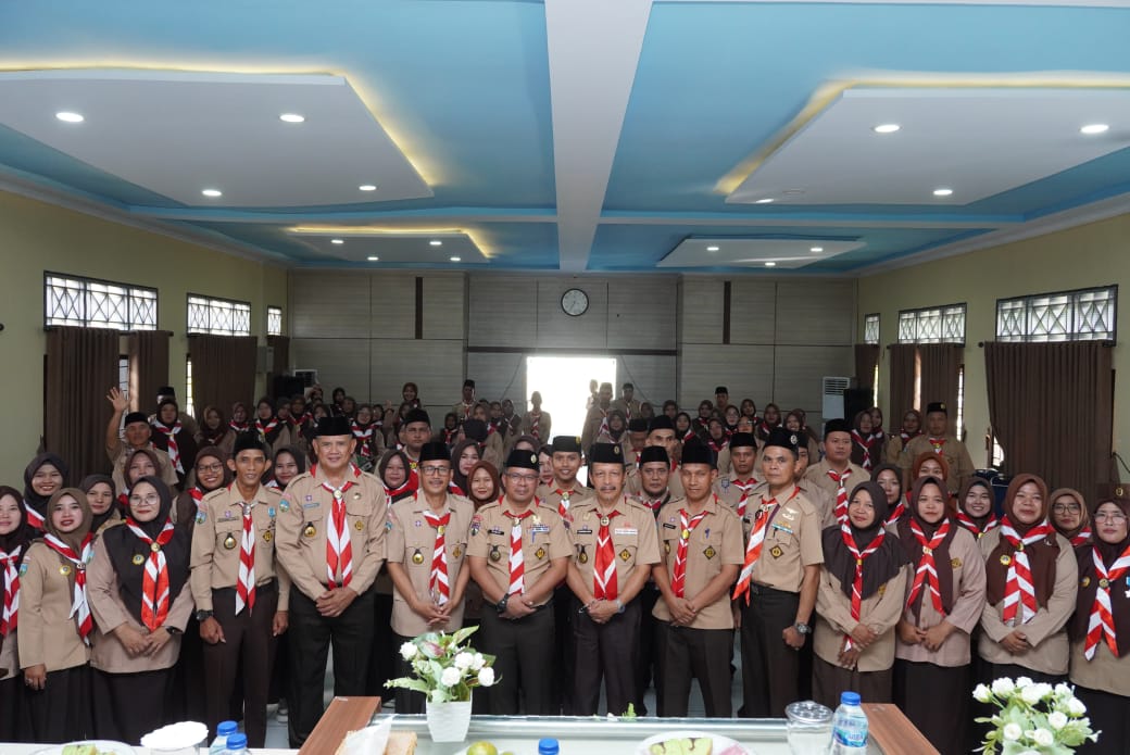 Gerakan Pramuka Pengurus Gugus Depan MAN 2 Tebo mengikuti prosesi Pelantikan