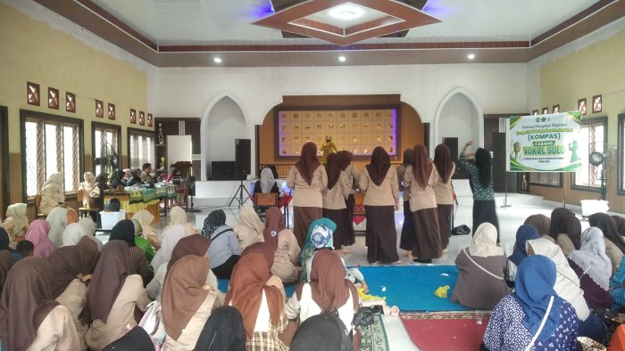 Penuh Semangat dan Kekompakan, Siswa MAN 2 Bungo Berikan Dukungan untuk Perwakilan di KOMPAS 2026 Penuh Semangat dan Kekompakan, Siswa MAN 2 Bungo Berikan Dukungan untuk Perwakilan di KOMPAS 2026