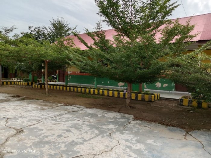 Implementasi Ekoteologi Kementerian Agama RI Berjalan Optimal, Lingkungan MTsN 1 Bungo Hijau dan Terawat Implementasi Ekoteologi Kementerian Agama RI Berjalan Optimal, Lingkungan MTsN 1 Bungo Hijau dan Terawat