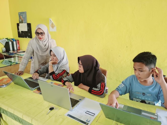 Menuju OMI 2026, Siswa MTsN 2 Bungo Ikuti Simulasi untuk Matangkan Kesiapan Kompetisi