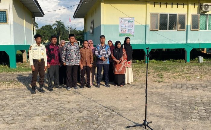 Kepala MAN 1 Kota Jambi Pimpin Langsung Kegiatan Rasdul Kiblat Kepala MAN 1 Kota Jambi Pimpin Langsung Kegiatan Rasdul Kiblat