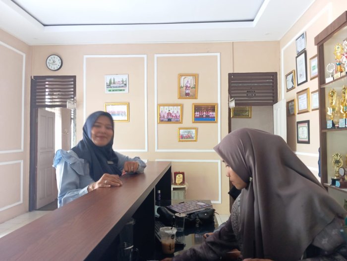 Guru BK MAN 2 Bungo Kumpulkan Data Siswa Kelas X untuk Optimalisasi Layanan Konseling Guru BK MAN 2 Bungo Kumpulkan Data Siswa Kelas X untuk Optimalisasi Layanan Konseling