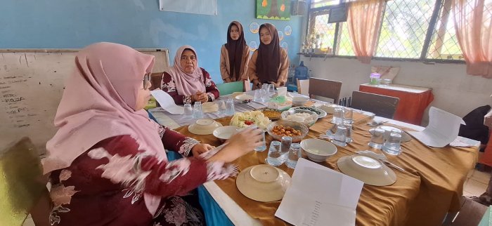 Kebersamaan Hangat Keluarga Besar MAN 2 Bungo dalam Momentum Halal Bihalal Kebersamaan Hangat Keluarga Besar MAN 2 Bungo dalam Momentum Halal Bihalal