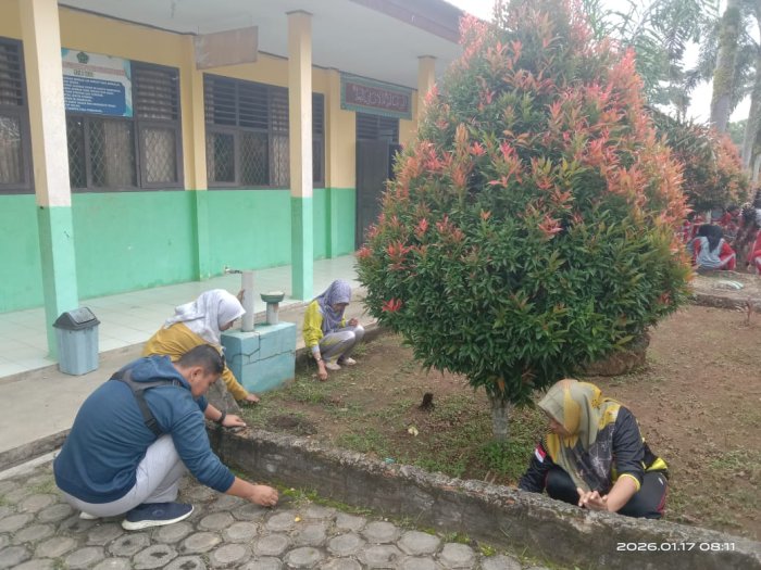 Ciptakan Lingkungan Madrasah Bersih Dan Sehat, MAN 2 Tebo Adakan Aksi Gotong Royong Bersama Ciptakan Lingkungan Madrasah Bersih Dan Sehat, MAN 2 Tebo Adakan Aksi Gotong Royong Bersama