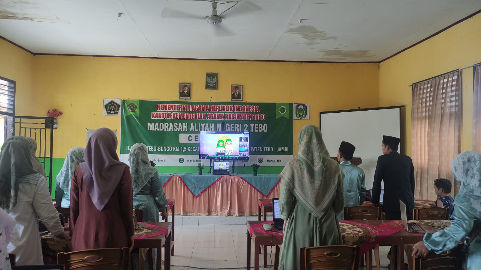 MAN 2 TEBO MENGIKUTI  WEBINAR   ANALISIS CAPAIAN, TUJUAN DAN ALUR TUJUAN PEMBELAJARAN  BAGI GURU MADRASAH SE-PROVINSI JAMBI