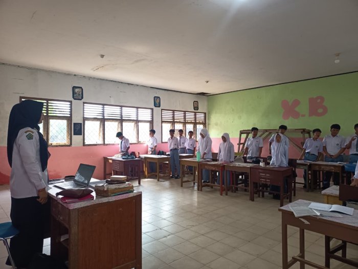 Semangat Nasionalisme Menggema di MAN 2 Bungo, Guru dan Siswa Nyanyikan Lagu Indonesia Raya Bersama Semangat Nasionalisme Menggema di MAN 2 Bungo, Guru dan Siswa Nyanyikan Lagu Indonesia Raya Bersama