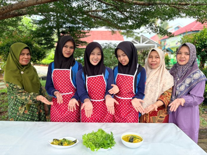 Kreativitas Siswa Kelas XII Mengasah Keterampilan Lewat Praktik Memasak Kreativitas Siswa Kelas XII Mengasah Keterampilan Lewat Praktik Memasak