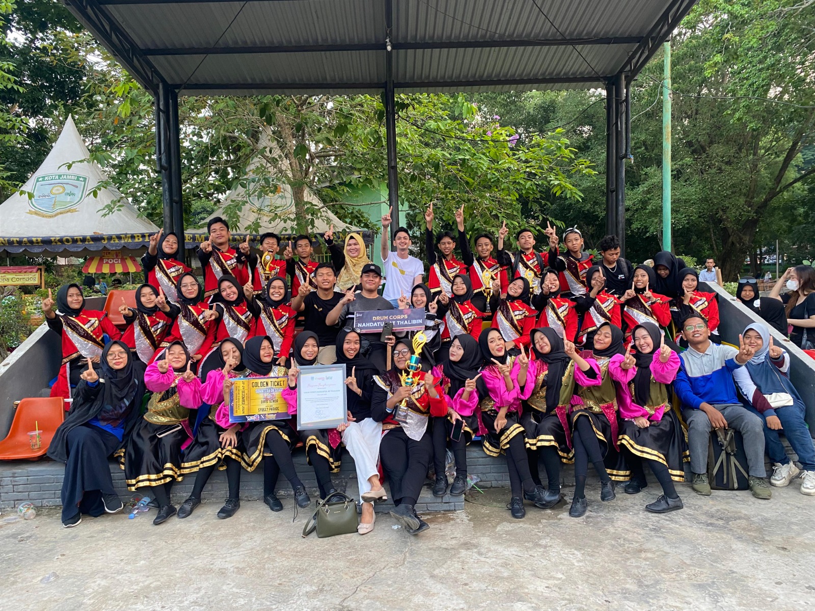 Drum Corps Nahdatu At-Thalibin Raih Juara 1 dan Golden Ticket di Tanah Pilih Marching Festival 2024 Drum Corps Nahdatu At-Thalibin Raih Juara 1 dan Golden Ticket di Tanah Pilih Marching Festival 2024