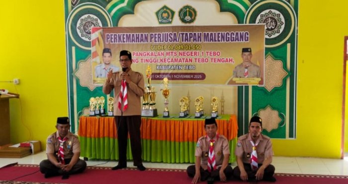 Meriah! Kepala Madrasah Ridwan.S.Pd.I., M.Pd.I. Tutup Resmi Perkemahan Tapah Malenggang MTsN 1 Tebo Meriah! Kepala Madrasah Ridwan.S.Pd.I., M.Pd.I. Tutup Resmi Perkemahan Tapah Malenggang MTsN 1 Tebo