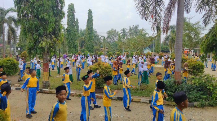 MIN 3 Tebo Rutin Gelar Senam Sehat Setiap Sabtu Pagi, Diikuti Antusias oleh Majelis Guru MIN 3 Tebo Rutin Gelar Senam Sehat Setiap Sabtu Pagi, Diikuti Antusias oleh Majelis Guru