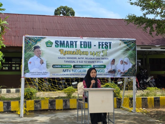 Tahfidz Menggema, Semangat Menggelora! Hari Ketiga SMART Ramadan 1447 H Edu-Fest MTsN 1 Bungo Kian Memukau Tahfidz Menggema, Semangat Menggelora! Hari Ketiga SMART Ramadan 1447 H Edu-Fest MTsN 1 Bungo Kian Memukau