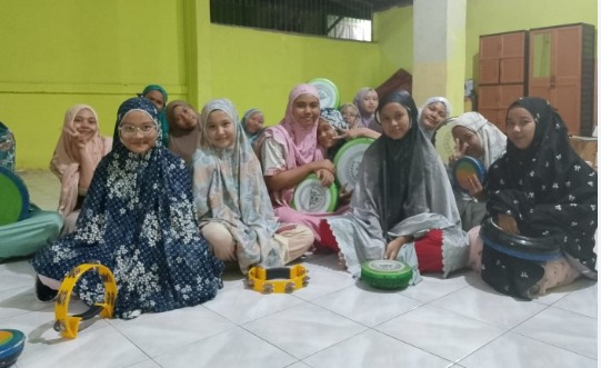 Dentuman Rabanah Iringi Malam Ceria di Asrama Putri MAN 2 Kota Jambi Dentuman Rabanah Iringi Malam Ceria di Asrama Putri MAN 2 Kota Jambi