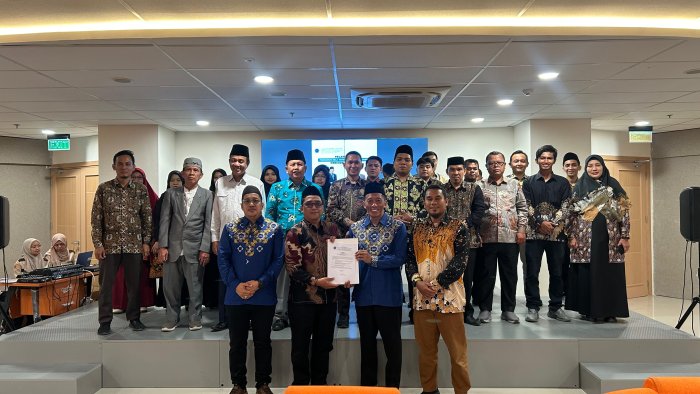 Guru Bahasa Arab MTsN 3 Kota Jambi Diundang Hadiri Pelantikan Pengurus IMLA Indonesia Daerah Jambi