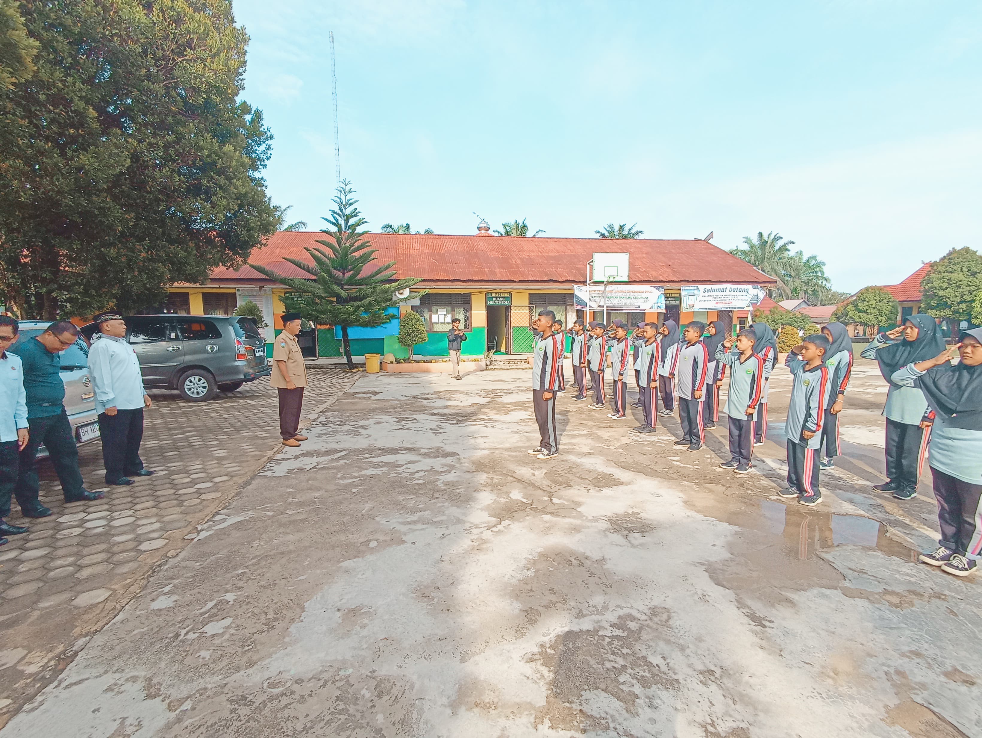 PELEPSAN ANGGOTA PRAMUKA MENGIKUTI PERKEMAHAN PERATA DI KWARCAB BUNGO PELEPSAN ANGGOTA PRAMUKA MENGIKUTI PERKEMAHAN PERATA DI KWARCAB BUNGO