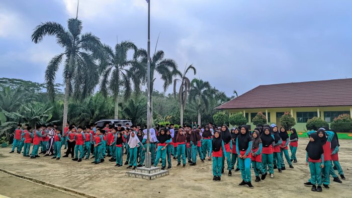 MIN 4 Tebo Gelar Apel Penutupan ASAS Semester Ganjil Tahun Pelajaran 2025/2026 MIN 4 Tebo Gelar Apel Penutupan ASAS Semester Ganjil Tahun Pelajaran 2025/2026