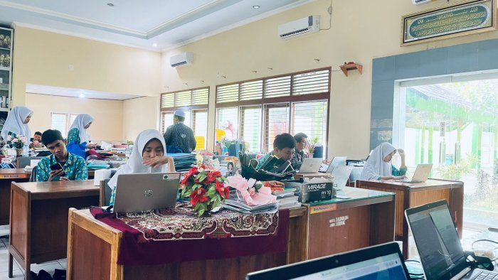 MAN 2 Kota Jambi Umumkan Jadwal Ujian Susulan PAS, Panitia Tekankan Pentingnya Pemanfaatan Kesempatan MAN 2 Kota Jambi Umumkan Jadwal Ujian Susulan PAS, Panitia Tekankan Pentingnya Pemanfaatan Kesempatan