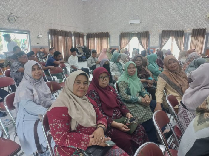 Kepala MAN 2 Bungo dan Guru Ikuti Seminar Inspirasi Haji SemuaBisaHaji di Kantor Kemenag Kabupaten Bungo Kepala MAN 2 Bungo dan Guru Ikuti Seminar Inspirasi Haji SemuaBisaHaji di Kantor Kemenag Kabupaten Bungo