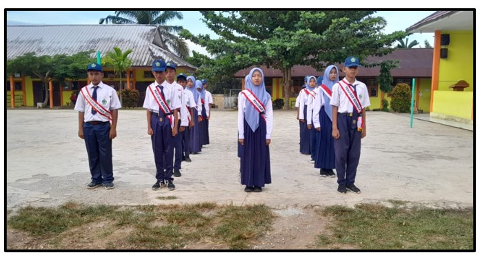 Paskibra MTsN 1 Tebo Tampil Memukau, Pengibaran Bendera Berjalan Khidmat