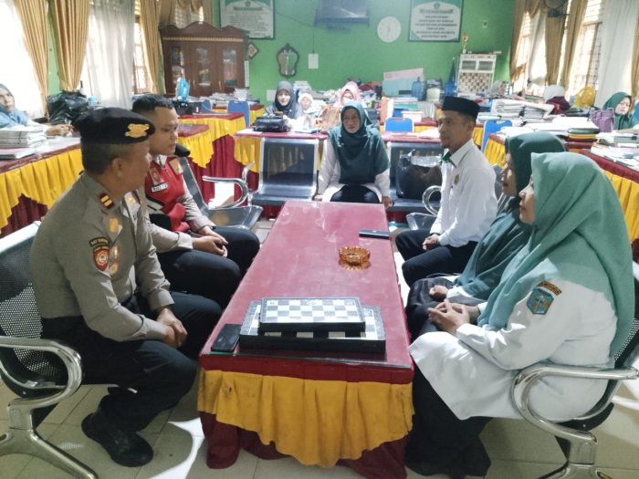 Sosialisasi Pencegahan Konflik Peserta Didik dan Guru oleh Polres Merangin