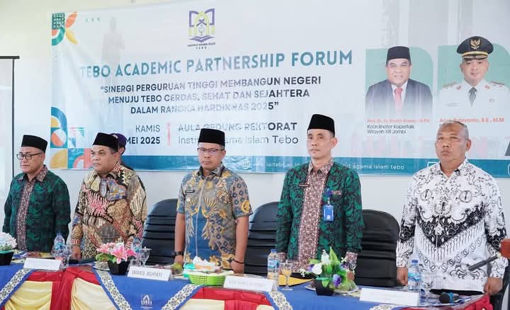 KEPALA MAN 2 TEBO DUKUNG ACADEMIC PARTNERSHIP FORUM DI IAI TEBO