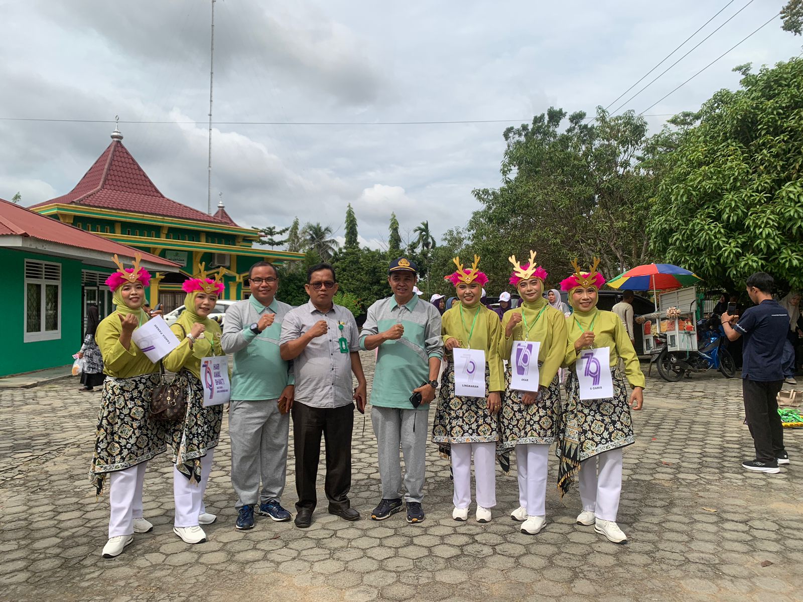 SEMARAK YEL-YEL DARI MTSN 2 BUNGO UNTUK MERIAHKAN ACARA ULANG TAHUN KEMENAG KABUPATEN BUNGO SEMARAK YEL-YEL DARI MTSN 2 BUNGO UNTUK MERIAHKAN ACARA ULANG TAHUN KEMENAG KABUPATEN BUNGO