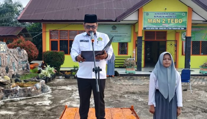 Amanat Pembina Upacacara : Kedisiplinan Dan Kebersihan Harga Mati