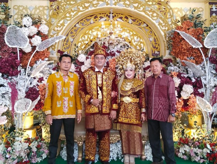 Pererat Silaturahmi, Waka Humas MAN 2 Bungo Bersama Guru Hadiri Undangan Keluarga Ketua Komite Pererat Silaturahmi, Waka Humas MAN 2 Bungo Bersama Guru Hadiri Undangan Keluarga Ketua Komite