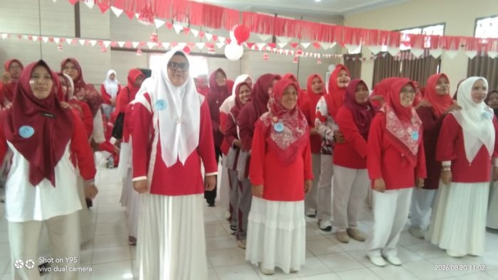 Darmawanita MTsN 4 Tebo Mengikuti Kegiatan HUT RI Ke 81 Darmawanita MTsN 4 Tebo Mengikuti Kegiatan HUT RI Ke 81