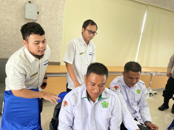 Bendahara dan Operator MAN 2 Bungo Ikuti Pendampingan Penyusunan RPD di KPPN Tipe A2 Muara Bungo Bendahara dan Operator MAN 2 Bungo Ikuti Pendampingan Penyusunan RPD di KPPN Tipe A2 Muara Bungo