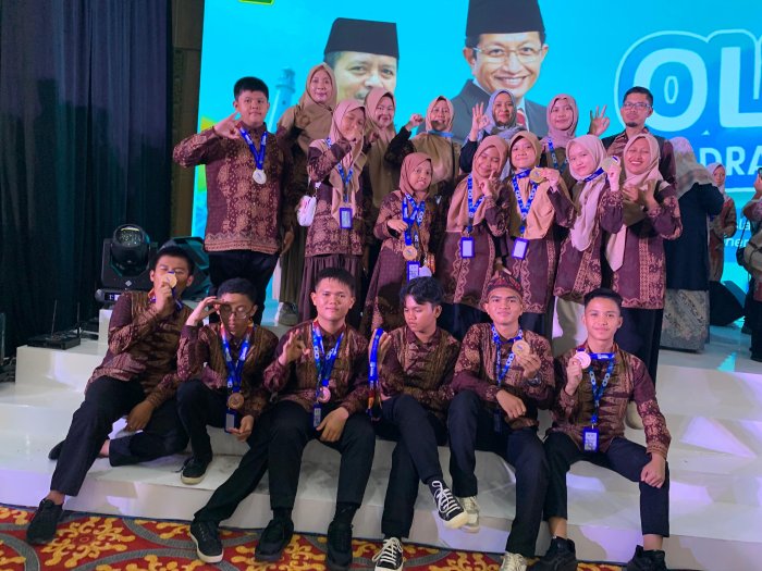 Selamat! Jambi Sukses Gemilang di OMI Nasional 2025 – Kepala MAN 2 Kota Jambi Apresiasi Kontingen Provinsi Jambi Selamat! Jambi Sukses Gemilang di OMI Nasional 2025 – Kepala MAN 2 Kota Jambi Apresiasi Kontingen Provinsi Jambi