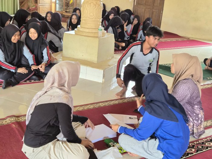 Akselerasi Data Siswa, ibuk Yeni Mulyati Pastikan MTsN 2 Bungo Siap Hadapi TKA Akselerasi Data Siswa, ibuk Yeni Mulyati Pastikan MTsN 2 Bungo Siap Hadapi TKA