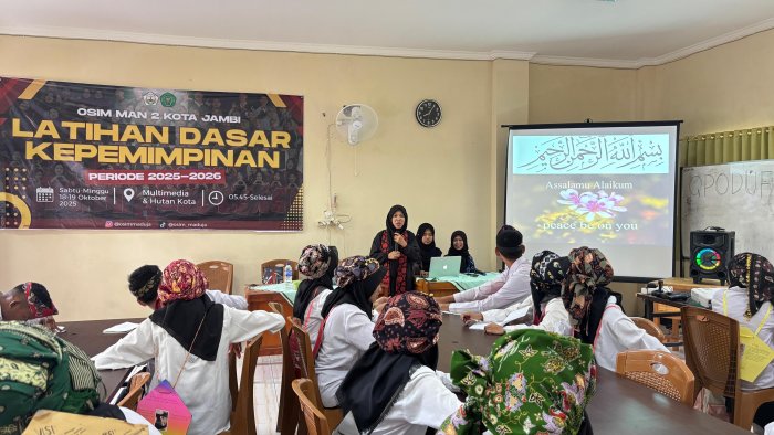 Tempa Jiwa Agamis dan Percaya Diri, LDK OSIM MAN 2 Kota Jambi Hadirkan Pembicara Inspiratif! Tempa Jiwa Agamis dan Percaya Diri, LDK OSIM MAN 2 Kota Jambi Hadirkan Pembicara Inspiratif!