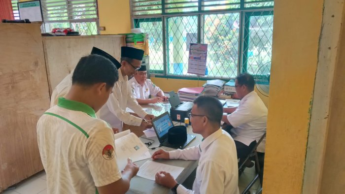 Kepala MTsN 5 Tebo Siap Sukseskan Penilaian Kinerja Kepala Madrasah (PKKM) Kepala MTsN 5 Tebo Siap Sukseskan Penilaian Kinerja Kepala Madrasah (PKKM)