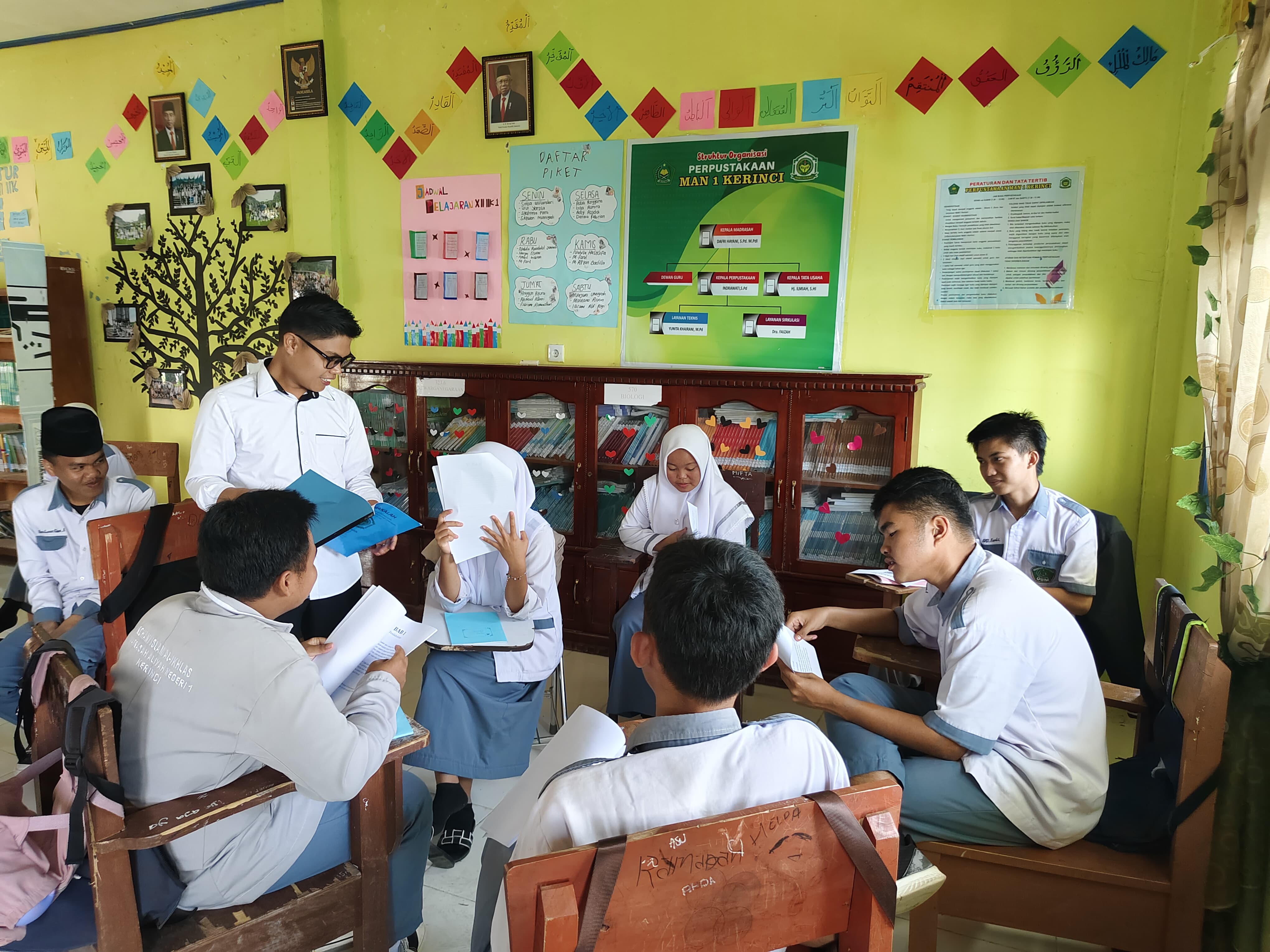 Siswa MAN 1 Kerinci mulai Kegiatan Belajar Mengajar Setelah Kegiatan Expo Siswa MAN 1 Kerinci mulai Kegiatan Belajar Mengajar Setelah Kegiatan Expo