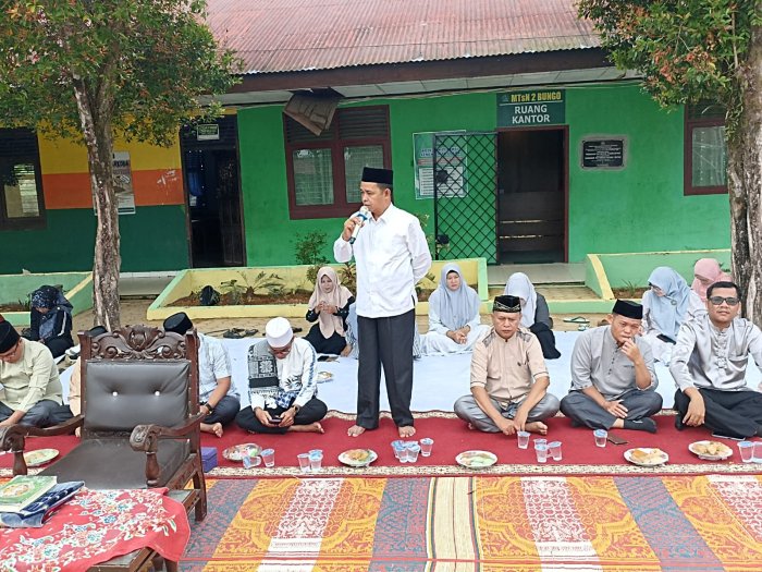 Maulid Nabi di MTsN 2 Bungo Dimeriahkan Berbagai Kegiatan Maulid Nabi di MTsN 2 Bungo Dimeriahkan Berbagai Kegiatan