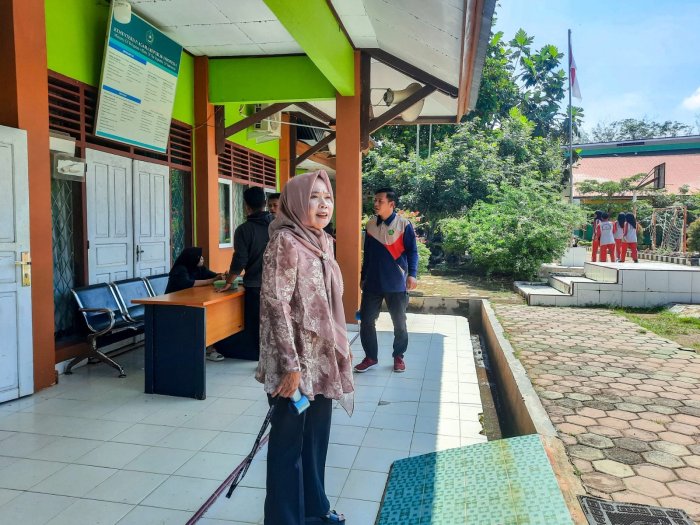 Kelas IX B MTsN 1 Bungo Gelar Latihan Upacara, Dipandu Langsung oleh Wali Kelas