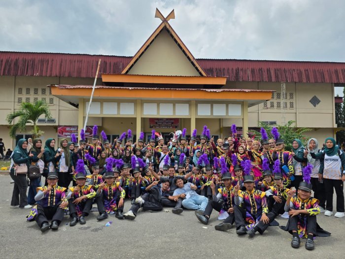 Tampil Spektakuler di STIGMA 2026, Bahana Gita Caraka MTsN 1 Bungo Raih Apresiasi dan Kebanggaan Tampil Spektakuler di STIGMA 2026, Bahana Gita Caraka MTsN 1 Bungo Raih Apresiasi dan Kebanggaan