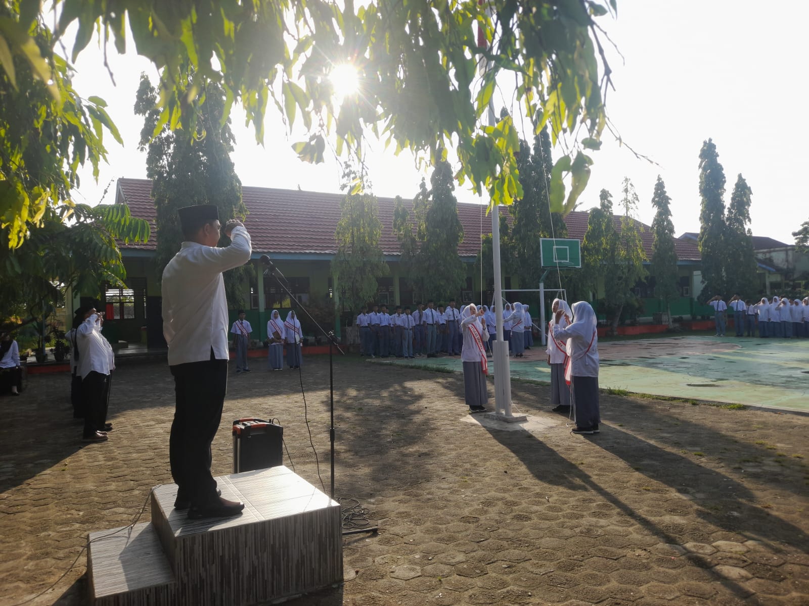 MAN 2 Bungo Laksanakan Upacara Peringatan Hari Pahlawan MAN 2 Bungo Laksanakan Upacara Peringatan Hari Pahlawan