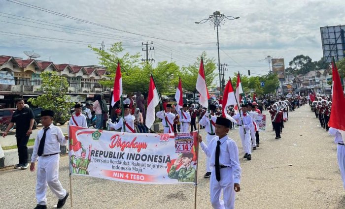 MIN 4 Tebo Tampilkan Karnaval Sejarah Bertema Jejak Kebangkitan Nasional