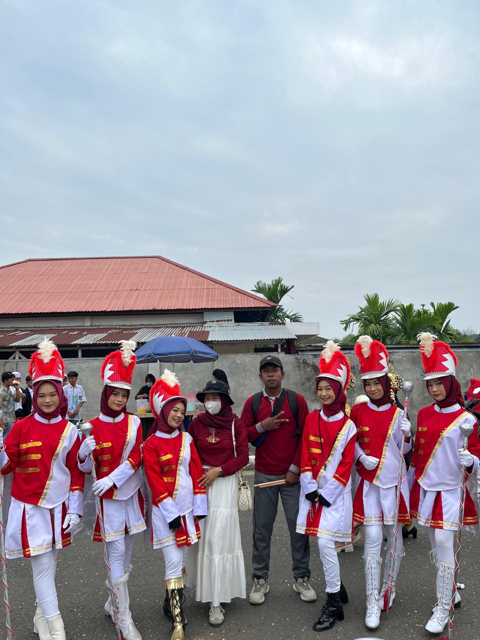 DRUMBAND LATANZA GITA BAHANA MAN 2 TEBO MEMUKAU PENONTON PADA ATRAKSI SPEKTAKULERNYA DRUMBAND LATANZA GITA BAHANA MAN 2 TEBO MEMUKAU PENONTON PADA ATRAKSI SPEKTAKULERNYA