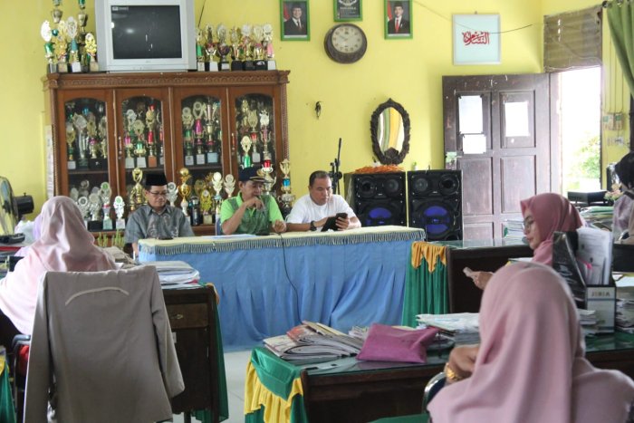Optimalkan Layanan Ramadhan dan Persiapan Idul Fitri, MTsN 2 Bungo Gelar Rapat Koordinasi Strategis Optimalkan Layanan Ramadhan dan Persiapan Idul Fitri, MTsN 2 Bungo Gelar Rapat Koordinasi Strategis