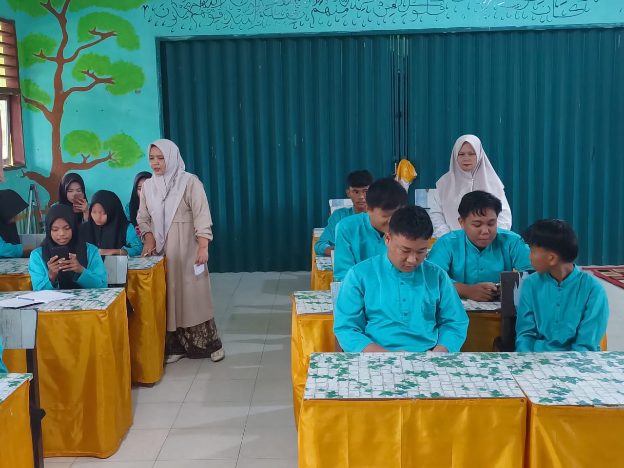 SIMULASI UJIAN SEMESTER GENAP, MAN 2 BUNGO GUNAKAN APLIKASI EXAMBRO SIMULASI UJIAN SEMESTER GENAP, MAN 2 BUNGO GUNAKAN APLIKASI EXAMBRO