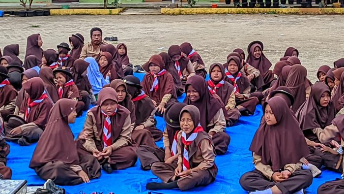 MIN 4 Tebo Jaga Konsistensi Berseragam Pramuka Lengkap Setiap Tanggal 14