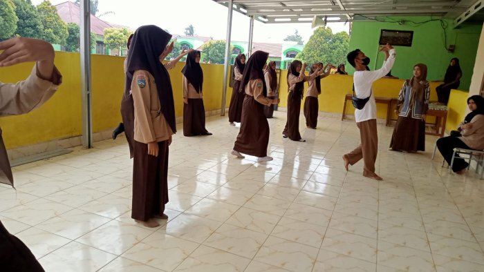 Sambut Gelaran KOMPAS, MTsN 2 Bungo Gelar Seleksi Internal Cabang Seni Tari Sambut Gelaran KOMPAS, MTsN 2 Bungo Gelar Seleksi Internal Cabang Seni Tari
