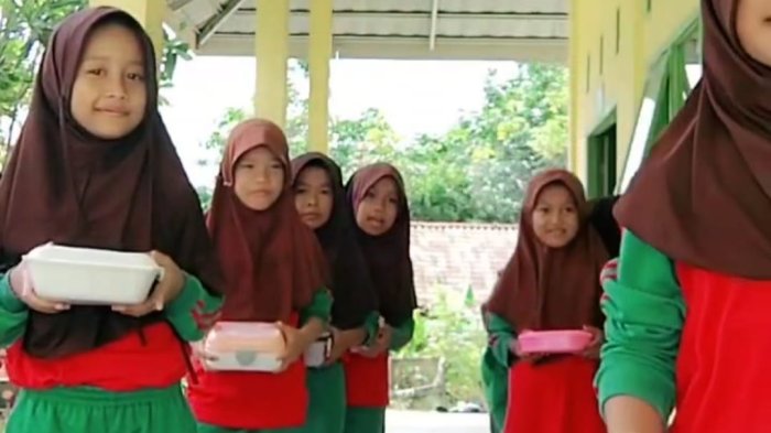 Kelas 3B MIN 4 Tebo Kembangkan Budaya Makan Sehat dengan Bekal Bergizi