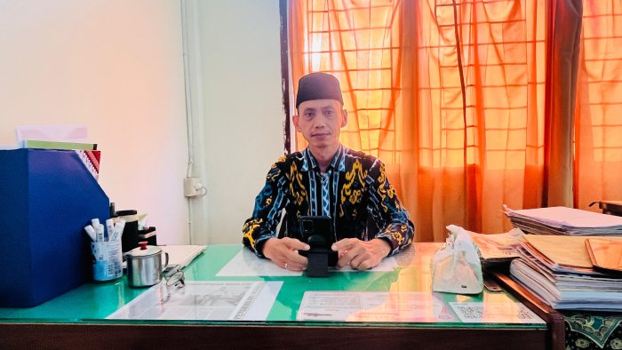 Wakabid Humas MAN 2 Kota Jambi Tegaskan Pelayanan Informasi Harus Aktual dan Menjangkau Semua Kalangan
