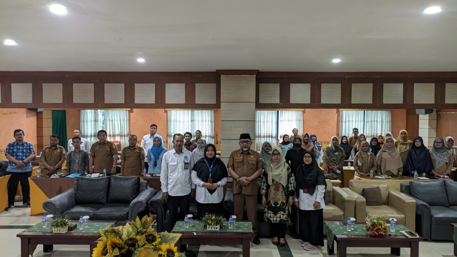 MAN 1 Kota Jambi Ikuti Pembinaan Pengutamaan Bahasa Negara, Sekda Provinsi Ajak Masyarakat Bangga Berbahasa Indonesia MAN 1 Kota Jambi Ikuti Pembinaan Pengutamaan Bahasa Negara, Sekda Provinsi Ajak Masyarakat Bangga Berbahasa Indonesia