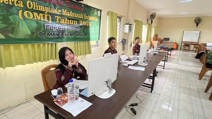 Aurelia Yasmin, Jagoan Matematika MAN 2 Kota Jambi Siap Guncang OMI Provinsi Aurelia Yasmin, Jagoan Matematika MAN 2 Kota Jambi Siap Guncang OMI Provinsi