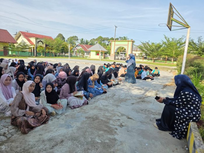 Sepekan Penuh Cahaya Ramadan, Antusiasme Peserta Didik MTsN 1 Bungo Semarakkan Tadarus dan Kajian Islami Sepekan Penuh Cahaya Ramadan, Antusiasme Peserta Didik MTsN 1 Bungo Semarakkan Tadarus dan Kajian Islami