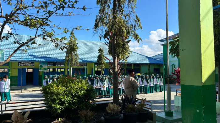 MAN 1 Kerinci Mulai PBM dengan Nasihat dan Yasinan MAN 1 Kerinci Mulai PBM dengan Nasihat dan Yasinan